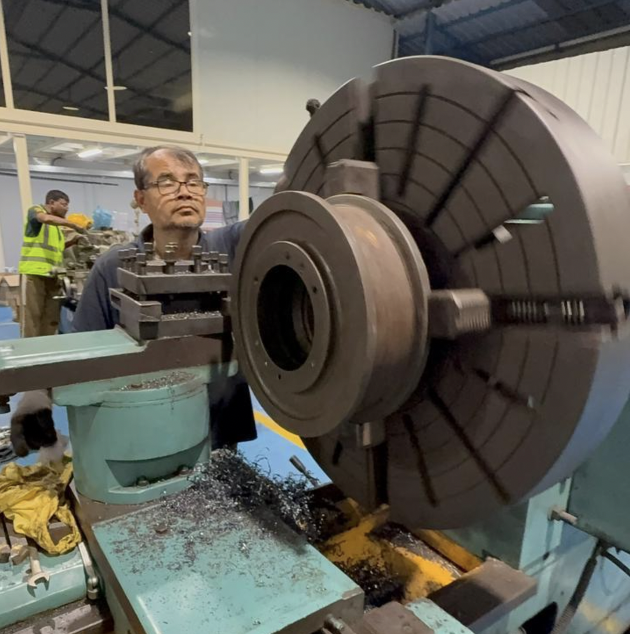 Welding bay